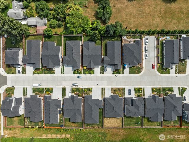 11810 63rd Street Ct E, Puyallup, WA 98372
