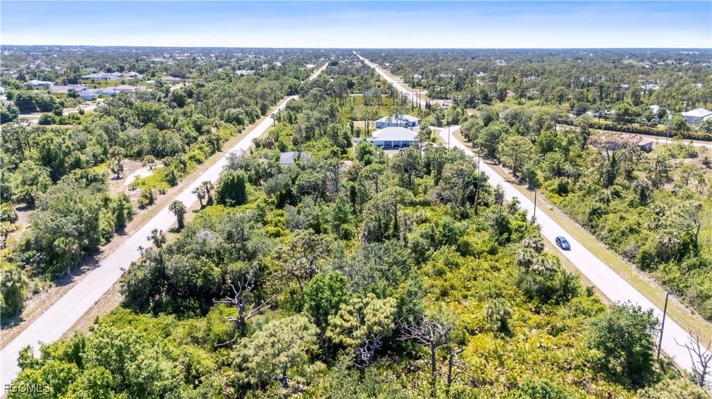 7577 Coach RD, Port Charlotte, FL 33981