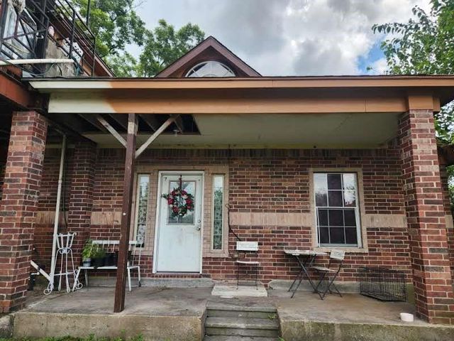 1902 July Street, Houston, TX 77093