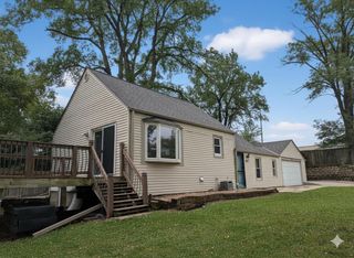 1421 S 168th STREET, New Berlin, WI 53151