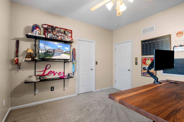 5006 CHESAPEAKE LN, Columbia, MO 65202