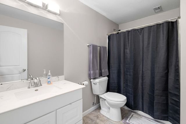 5006 CHESAPEAKE LN, Columbia, MO 65202