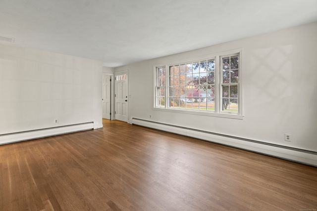 296 Liberty Highway, Putnam, CT 06260