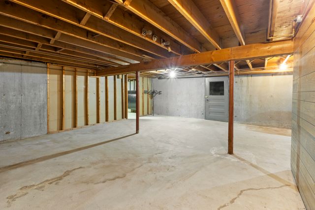 296 Liberty Highway, Putnam, CT 06260