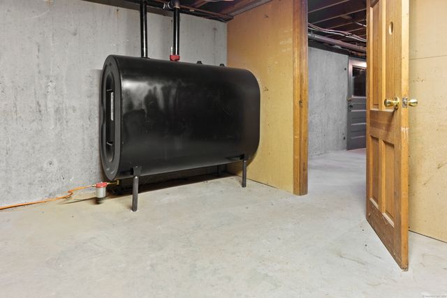 296 Liberty Highway, Putnam, CT 06260