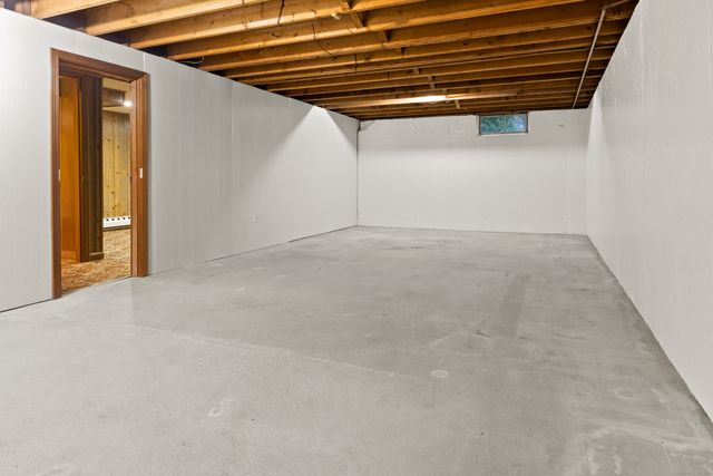 296 Liberty Highway, Putnam, CT 06260