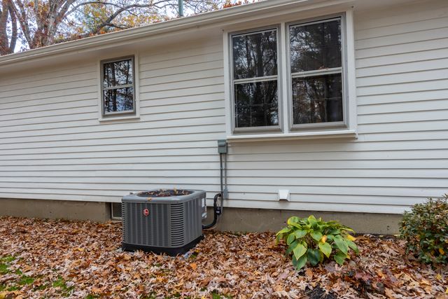 296 Liberty Highway, Putnam, CT 06260