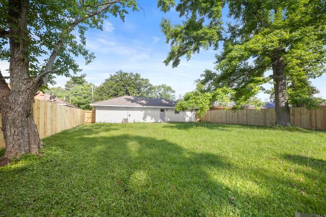 1310 Johnston St, Baker, LA 70714