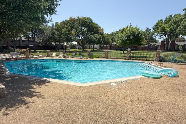 9629 Highland View Drive, Dallas, TX 75238