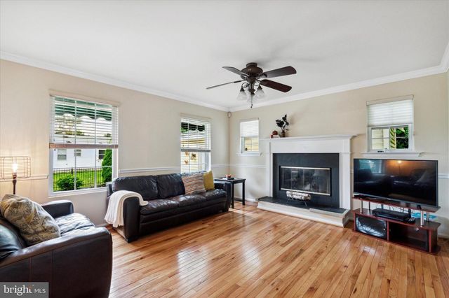 201 PINE AVE, Horsham, PA 19044