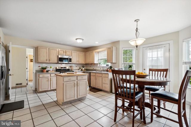 201 PINE AVE, Horsham, PA 19044