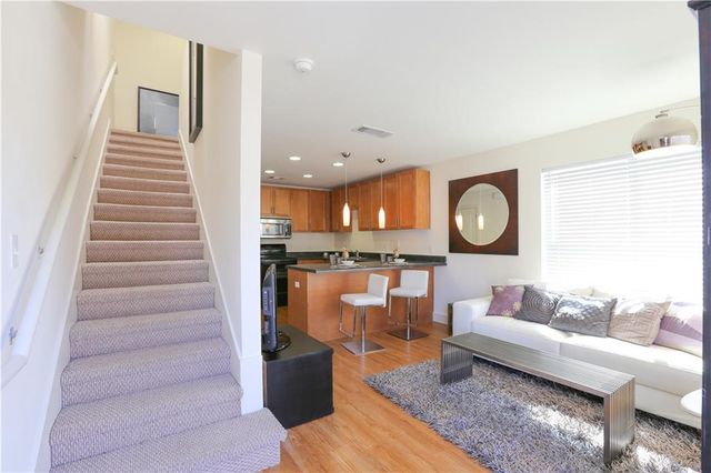 711 W 32nd ST 139, Austin, TX 78705