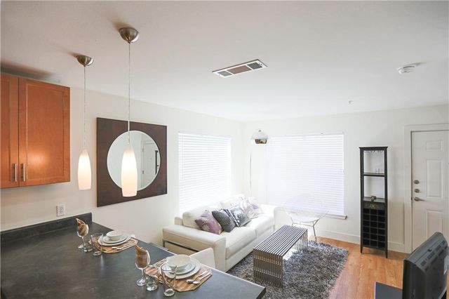 711 W 32nd ST 139, Austin, TX 78705