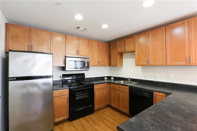 711 W 32nd ST 139, Austin, TX 78705