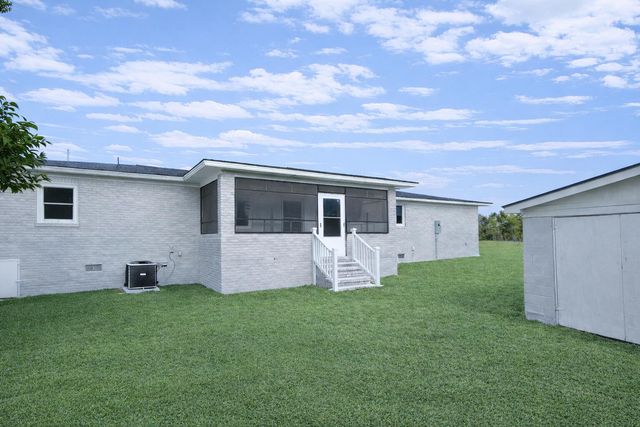 1142 Pearson Road, Manning, SC 29102