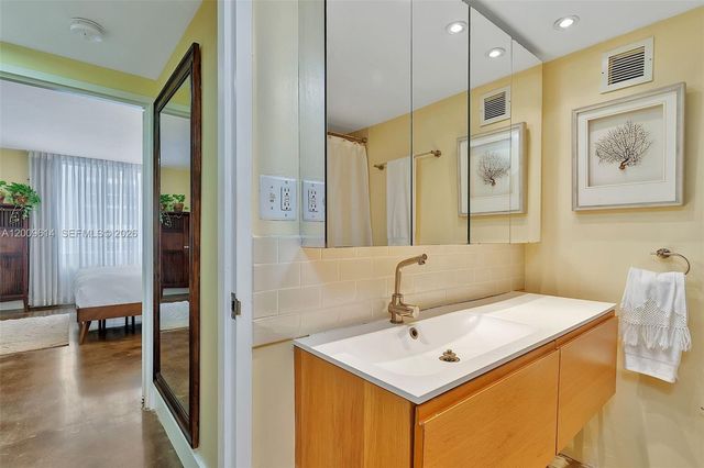 1200 West Ave 423, Miami Beach, FL 33139