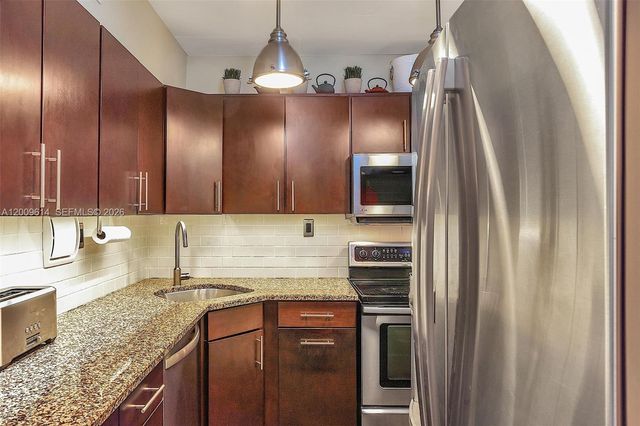 1200 West Ave 423, Miami Beach, FL 33139