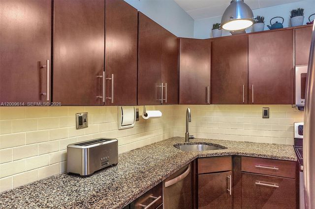 1200 West Ave 423, Miami Beach, FL 33139