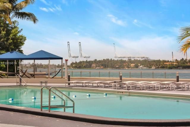 1200 West Ave 423, Miami Beach, FL 33139