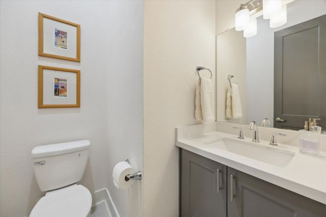 2408 Saint Charles Street, Houston, TX 77004