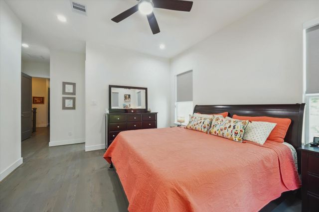 2408 Saint Charles Street, Houston, TX 77004