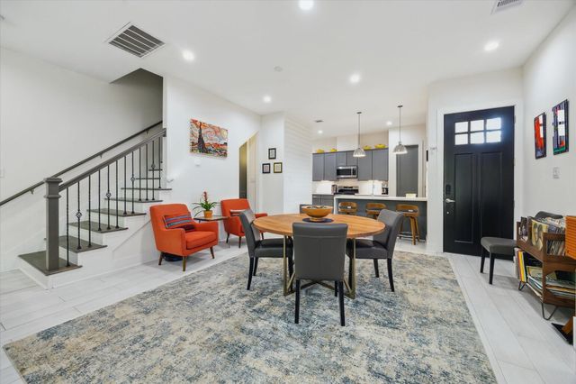 2408 Saint Charles Street, Houston, TX 77004