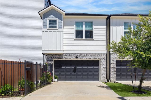 2408 Saint Charles Street, Houston, TX 77004