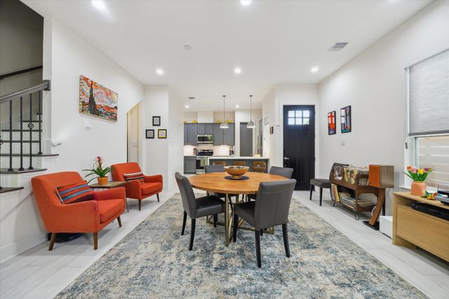 2408 Saint Charles Street, Houston, TX 77004