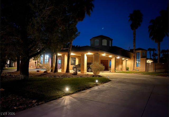 6445 Ponderosa Way, Las Vegas, NV 89118