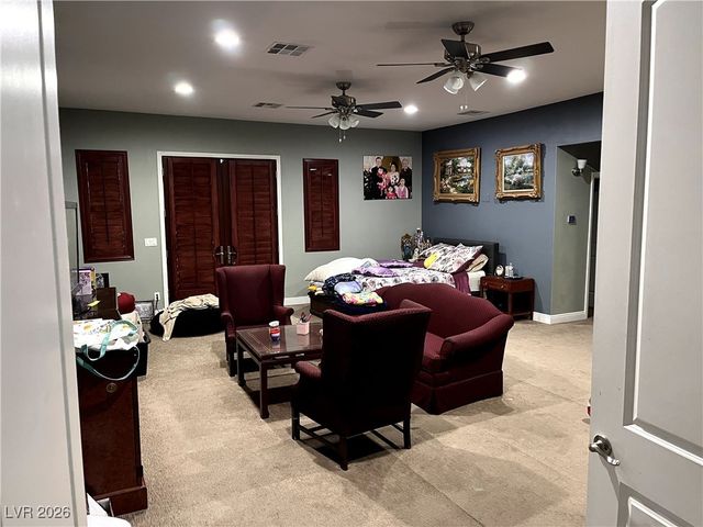 6445 Ponderosa Way, Las Vegas, NV 89118