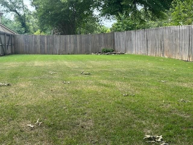 1915 HIDDEN OAKS DR, Germantown, TN 38138