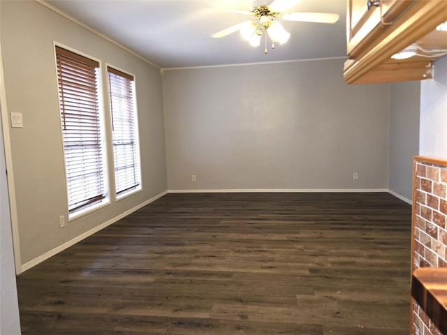 1108 Green Downs DR, Round Rock, TX 78664