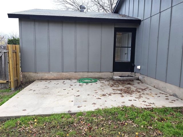 1108 Green Downs DR, Round Rock, TX 78664