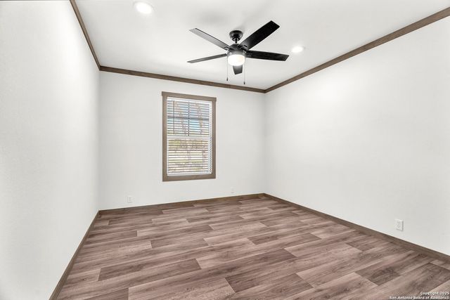 136 Syrah St, La Vernia, TX 78121