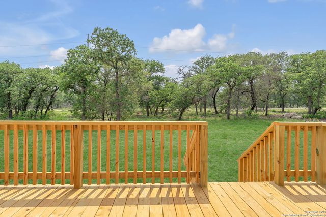 136 Syrah St, La Vernia, TX 78121