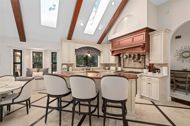 2214 EARLEAF COURT, Longwood, FL 32779