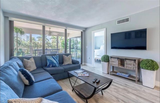 741 Collier BLVD 210, Marco Island, FL 34145