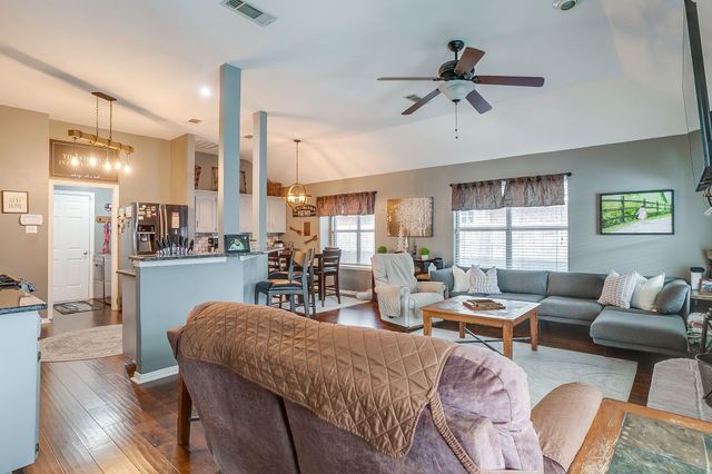 2410 Green Willow Court, Arlington, TX 76001