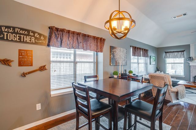 2410 Green Willow Court, Arlington, TX 76001