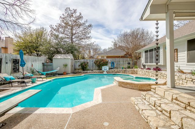 2410 Green Willow Court, Arlington, TX 76001