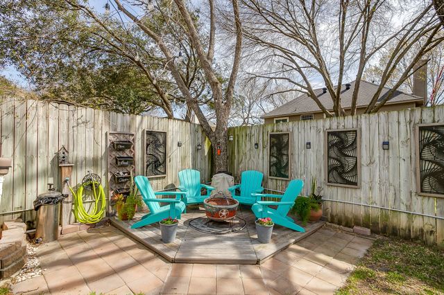 2410 Green Willow Court, Arlington, TX 76001