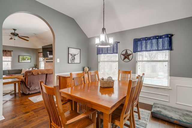 2410 Green Willow Court, Arlington, TX 76001