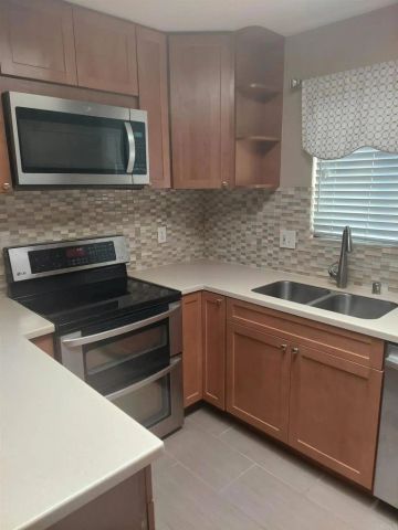 3147 Camino Crest Drive, Oceanside, CA 92056