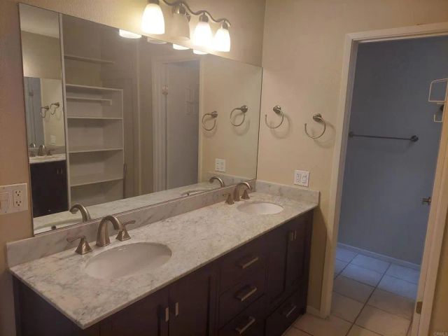 3147 Camino Crest Drive, Oceanside, CA 92056