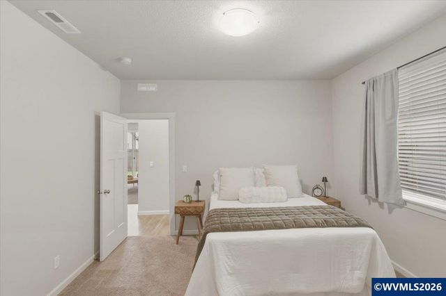 6335 SE Rebecca St, Albany, OR 97322