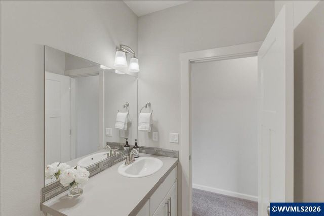 6335 SE Rebecca St, Albany, OR 97322