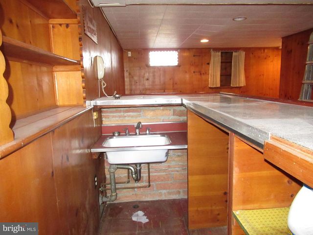 654 BEECH AVE, Glenolden, PA 19036