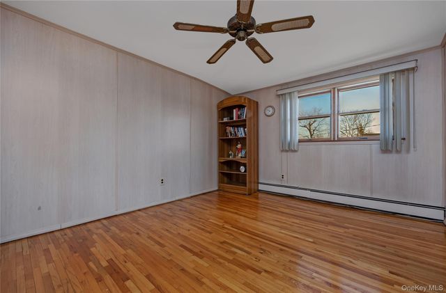 25 Windham Lane, Ronkonkoma, NY 11779