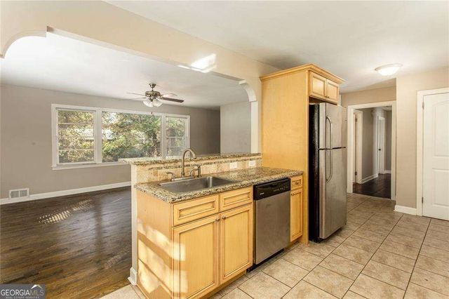 2720 Stonecreek Road SE, Smyrna, GA 30080