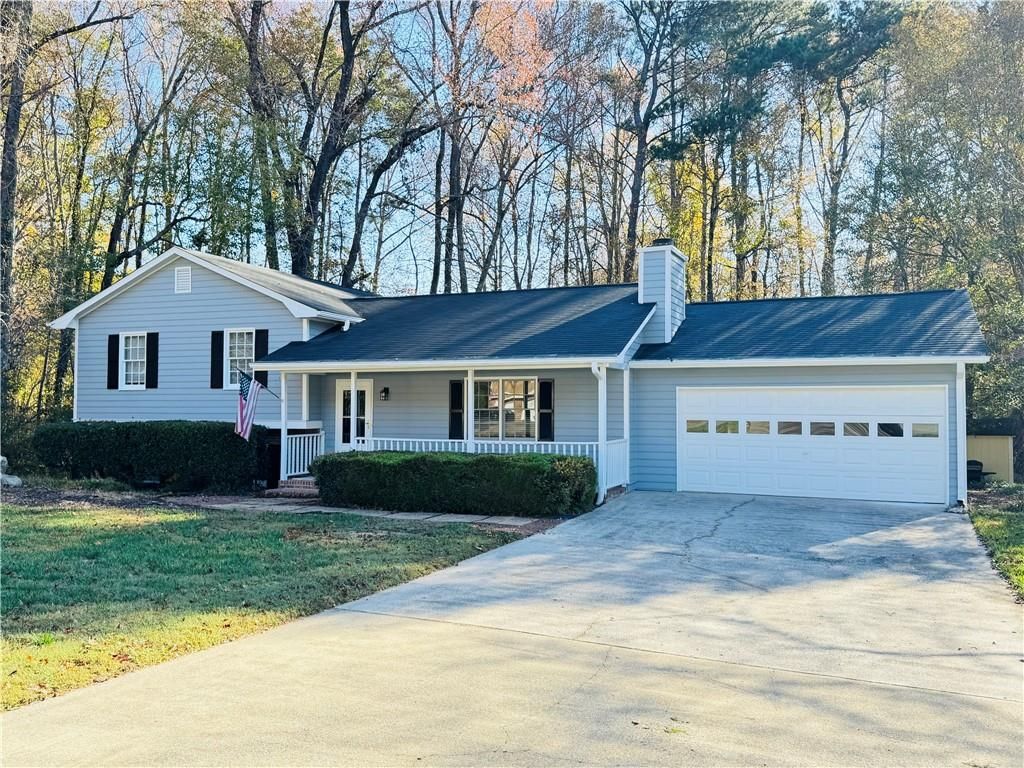 1484 Lakemont Drive, Grayson, GA 30017